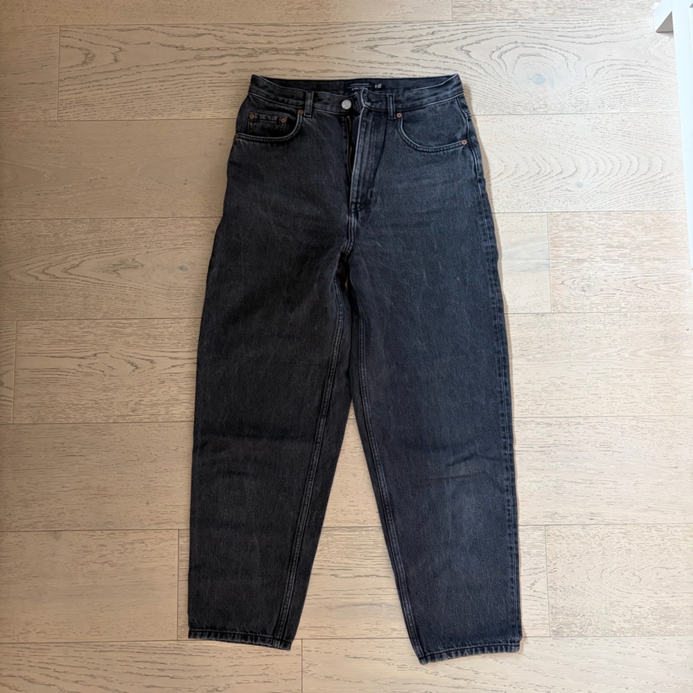 & Other Stories Dark Gray Relaxed Jeans